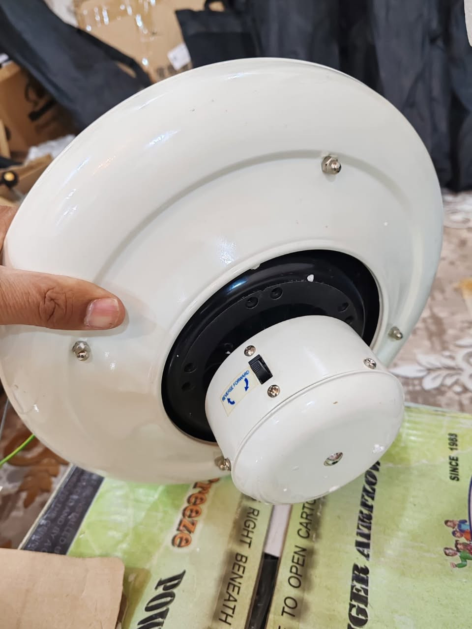 يا الله 
بنكات سقفيه للبيع 
صناعه امريكي 
5ريش و3
بعده كله جديد وما مستعمل شرط الفحط والقوه 
سعره 60 الوحده وبيه مجال 
عنوان بصره كرنه( الثغر)واكو توصيل 
اي ستفسار ⬅️***********
