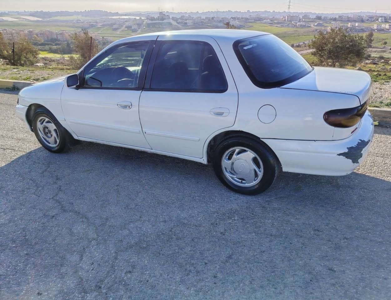 بسم الله الرحمن الرحيم
كيا سيفيا 1995 ماتور 1500 فحص قير اتوماتيك افرهول جديد كوشوك نظيف جنط الاصلي مكيف شغال حامي بارد بطارية جديدة دهان نظيف ميكانيك وكهرباء ممتاز مشية ناعمة مرخصة لشهر 6/2026 تبارك الله فحص 2 جيد 
السعر 1300 قابل للتفاوض 
0780697979


**إذا كنت صاحب هذا الإعلان وتريد حذفه لأي سبب، رجاءا أرسل رسالة إلى الدعم الفني**