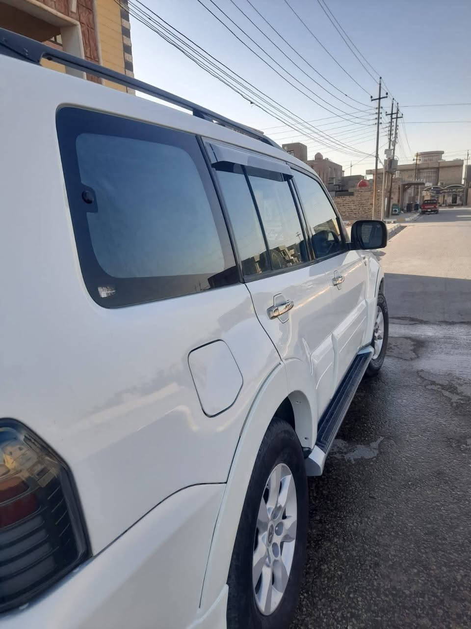 باجير ٢٠٠٩ محدثه 
شكل لكزز 
 تحديث درجه اوله حبتور بيها بنيد صبغ  والباقي مكفوله
فول مواصفات 1/1 محرك 300 

المواصفات : 
1(. تحكم ثلاث جهات 
2(. كشنات جلد بيجي 
3( كشنات مامية 2 كهرباء  
4(فتحة سقف 
5(. ثلاجة 
6(مرايات شفط اشاير بل مري
7( يدات والمري نيكل
8(زركات لايت 
9( فورويل ٤ 
10( دمامات خلفية 
11(شاشه 
12(حساسات 
13(مانع انزلاغ
14(مثبت سرعة 
15(تبريد ٣ قطع 
16(سبعة ٧ راكب 
17(بلجكترات زينون
18(لايت زنون صلي 
سيارة ما بيها اي نقص
رقم قادسية موميز سعرها ١١٨
تفاصيل اكثر موجود واتساب او ماسنجر على رقم ***********

#باجيرو_2009
