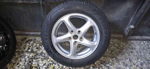 ويل تك ١٦ للبيع حجم ٢٠٥/٦٥/١٦ قيم واخذ الشراي يتصل ***********
