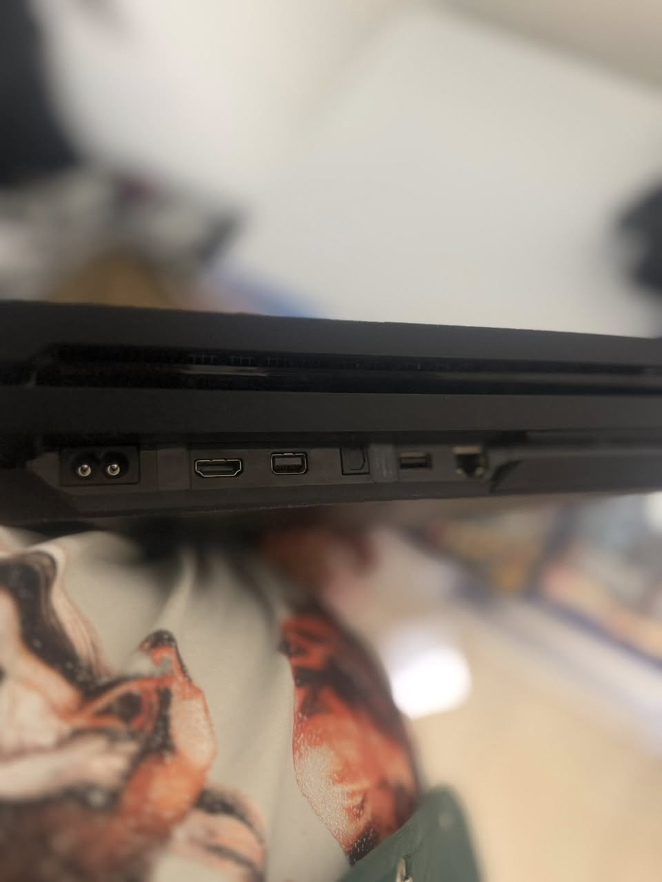 السلام عليكم  ….  اخون جهاز بلي 4 برو ذاكره 1TP(1000Gb) جهاز جدا جدا جدا نضيف وسعره جدا مناسب ومستعجل ؏ـلى بيعته جهاز نضيف وما مفتوح ومع كامل ملحقاته وزياده ما عدا الكارتونه 
الملحقات :-
.
.
3 جويستكات اصليه و1 من الجويستكات نضام البور بيه عطلان تكدر تصلحه ب 5000 
.
.
ستاند حامل بلي مع نضام تبريد ومراوح وشحن يدات اصلي
.
.
9 اقراص جديده يعني فتح سليفون ؏ـلى ايدي مع شحن للحسابات من الاقراص موجود
.
.
سلسله رزنت ايفل كاملة ما عدا الجزء 5
.
.
حساب اماراتي اصلي موجود داخل الحساب اكثر من 5.00$ مع البلي + مشتري لعبه من داخل الحساب
.
.
عرض جدا قوي ولله ورجائا لا تكسرون بي الجهاز مع كل هاي الملحقات سعره (380.000) الف سعره جدا مناسب بلنسبه لهيج ملحقات وهيج نضافه 
رقمي (***********)
