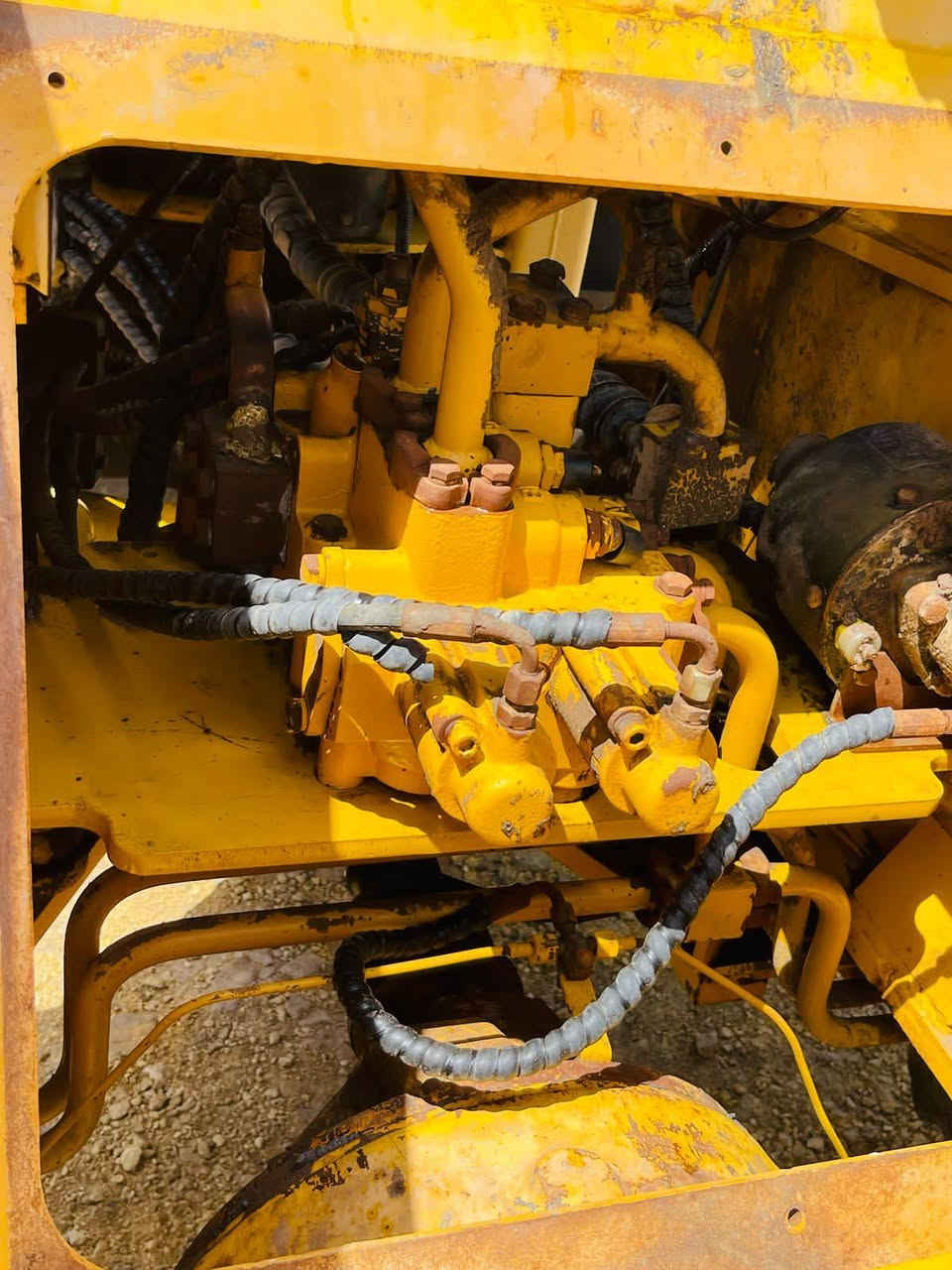 السلام عليكم
شفل صيني حجم ٤٨ گير كهربائي شاده صارله سنه مكينه كذلك جاهز للعمل بدون اي نواقص

رقم ذي قار موديل 2016
السعر 275$ وبيه مجال بسيط 
للبيع او مراوس بمكينه حجم 53

للاستفسار الاتصال على ***********
