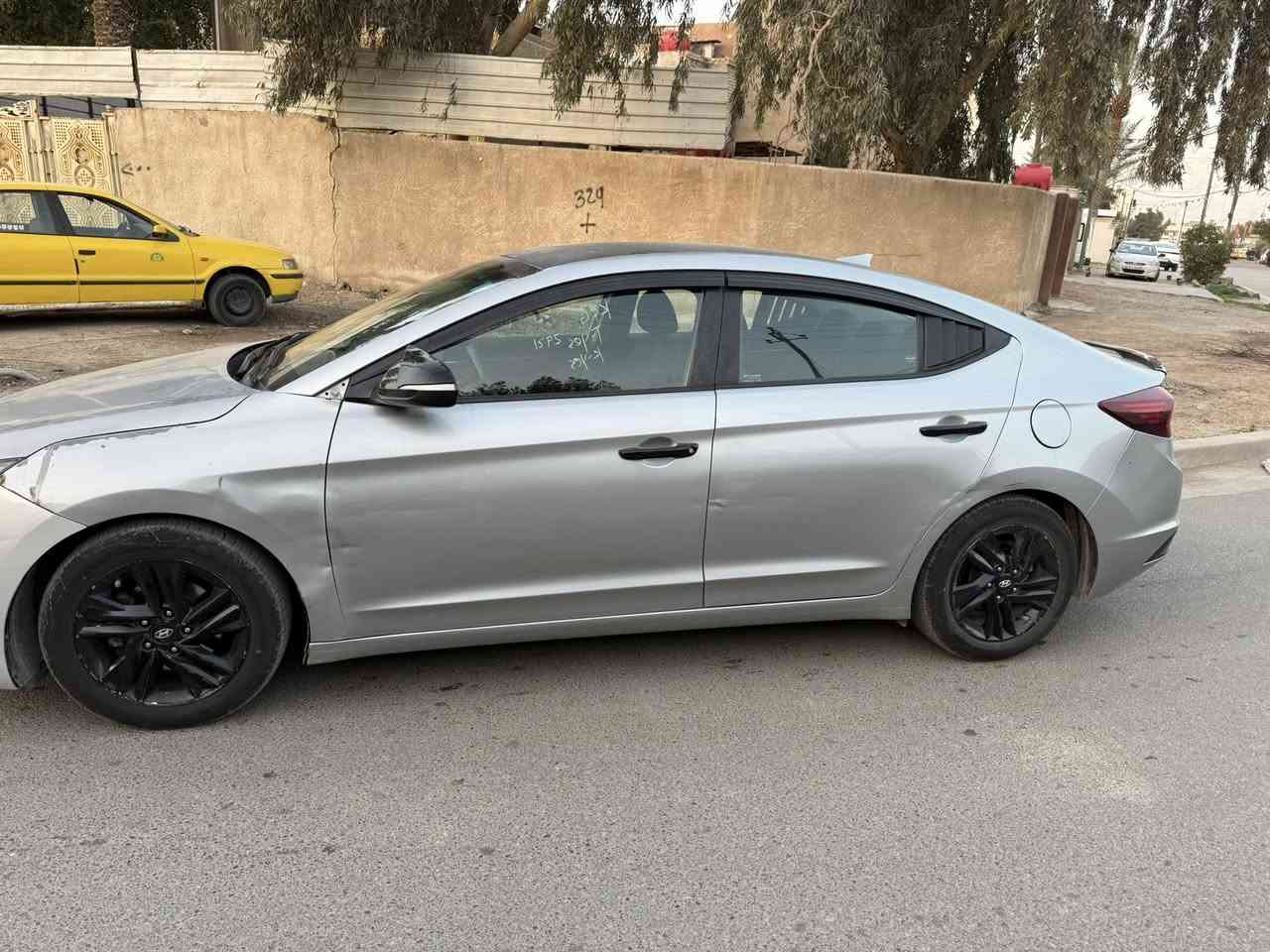 السلام عليكم النترا 2020 وارد أمريكي صور الحادث والسونار بالمنشور مكينه 2000دوش مامفتوح السعر 122$ وبيه مجال الاستفسار اتصل *********** مكانه بغداد
