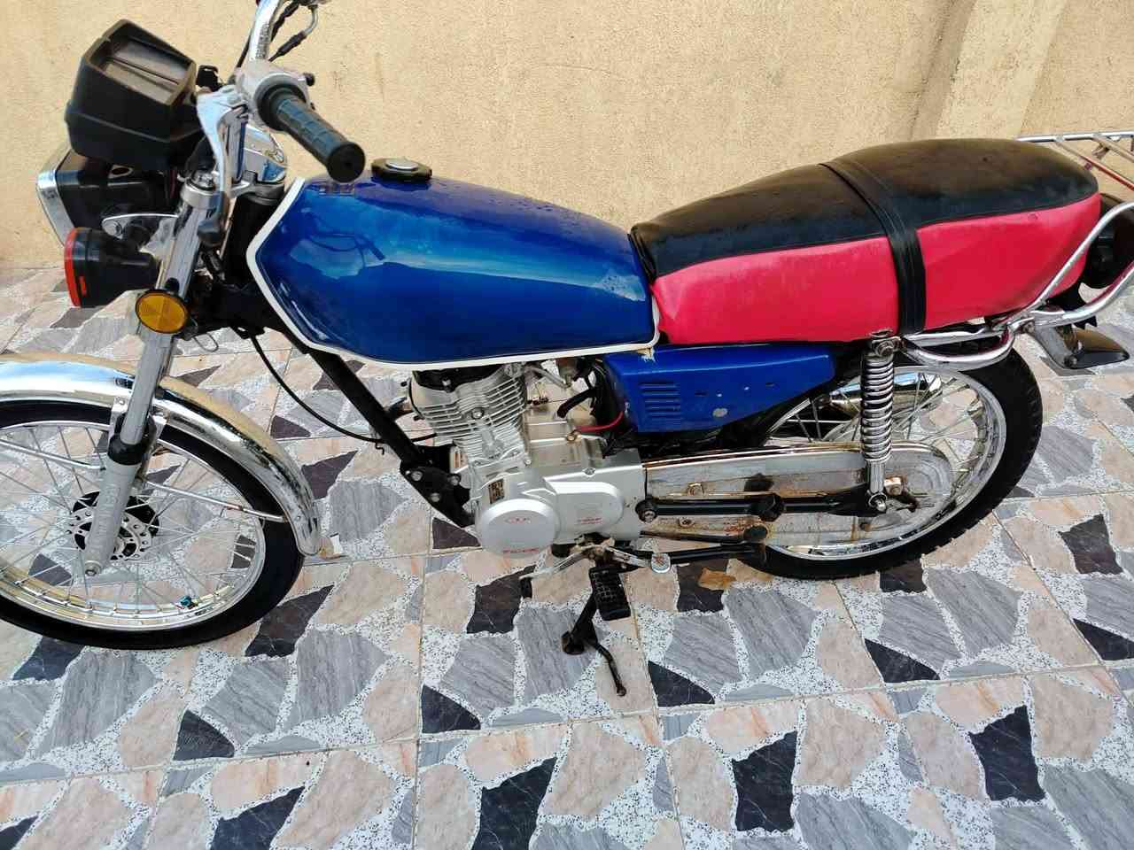 السلام عليكم شباب دراجه سكنر البيع مديل ٢١النجف ناحيه الحريه ***********
