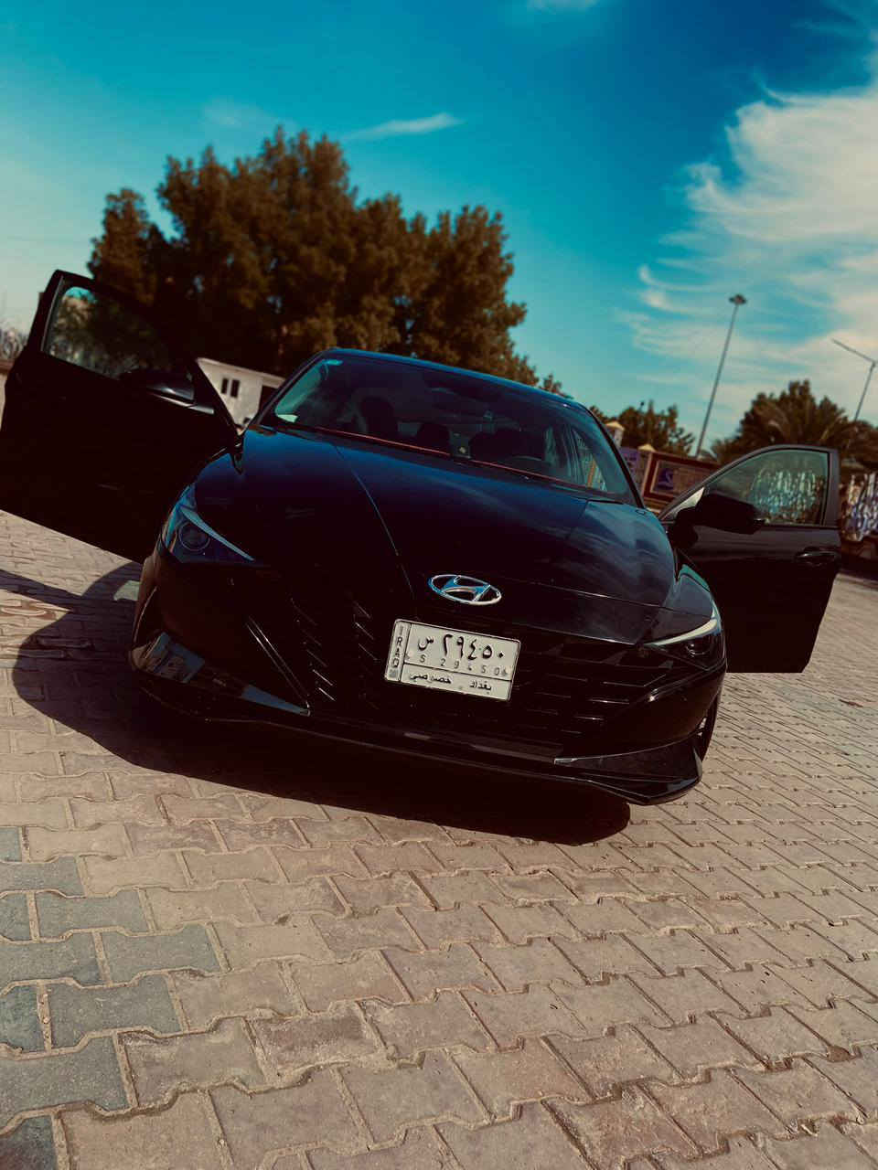 السلام عليكم انتره  2023 وارد امريكي بنيد مصبوغ فقط بدون دواخل الدعاميه نفسه السياره ليبل واحد  كير مكينه فول ما ملعوب بيه السياره بصبه عدد٢ رادارات شاشه تحكمات مثبت سرعه تحديد مسار هواي بيه مواصفات السعر ١٥٣ وبيه مجال للستفسار الاتصال ***********
