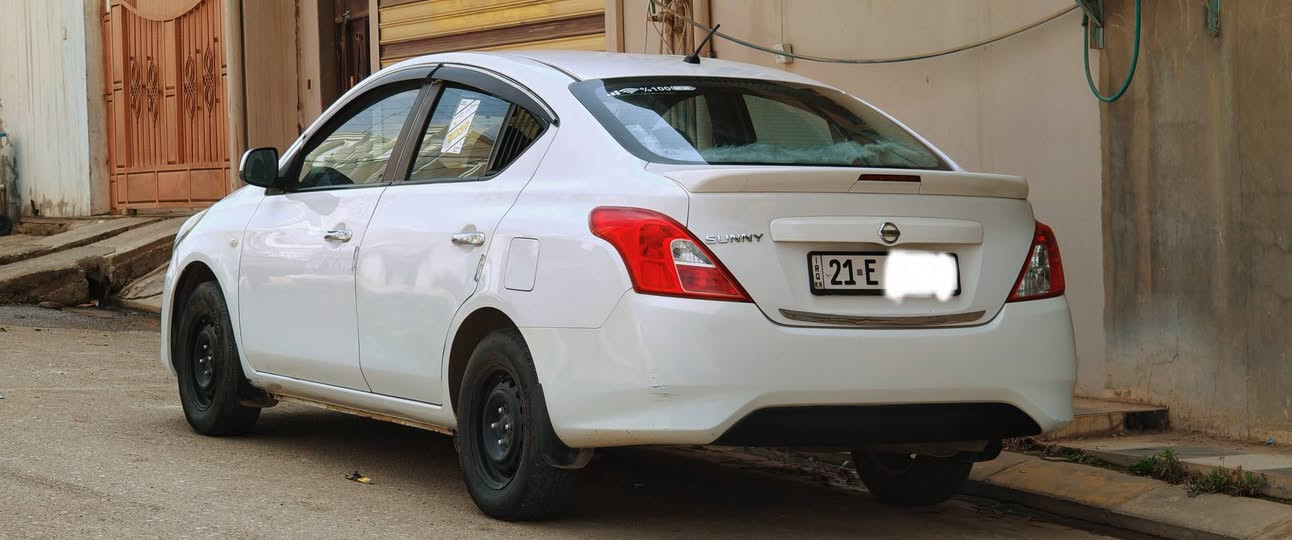 نيسان صني 2017 
سنوي جديدة لحد 2028 شهر 10 
رقم جديد  بطاقة بنزين بيها
تايرات و بطارية جديدة 
مابي اي نقص و مصرف ربع دينار 
بيها قطعتين ضرر بدون دواخل 
رقم موبايل ***********
.
.
.
نیسان لاکشمیبای 2017
سەنەوی تاکو مانگی 10ی 2028 نوێیە 
کۆبۆن بەنزینی هەیە و ڕەقەم تازەیە 
تایە و پاتری تازەیە و دینار مەسرەفی تیا نییە 
چامڵغێکی ڕەشە و دەرگایەکی تەعدیلە و بێ ناو گرتن 
ژمارەی مۆبایل*********** كركوك, العراق
