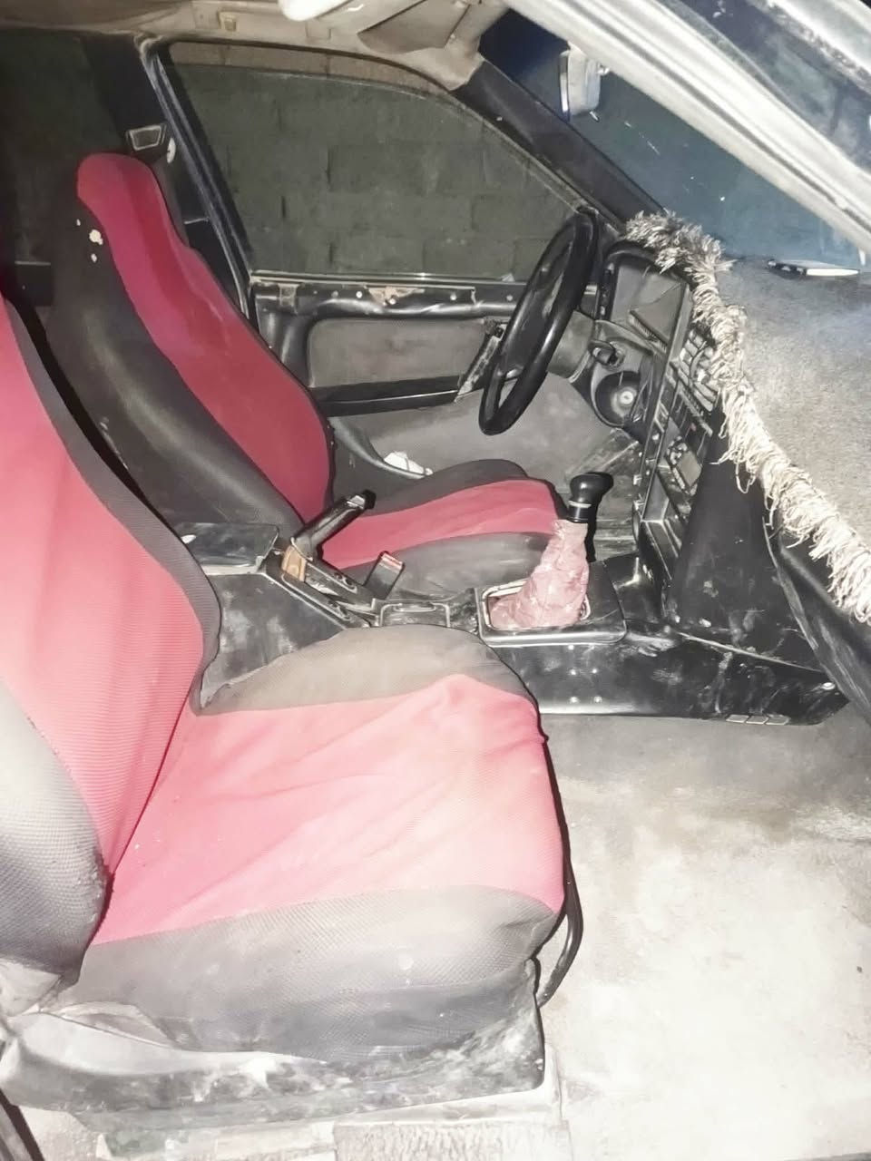 وميكه للبيع ٣ورق ***********
