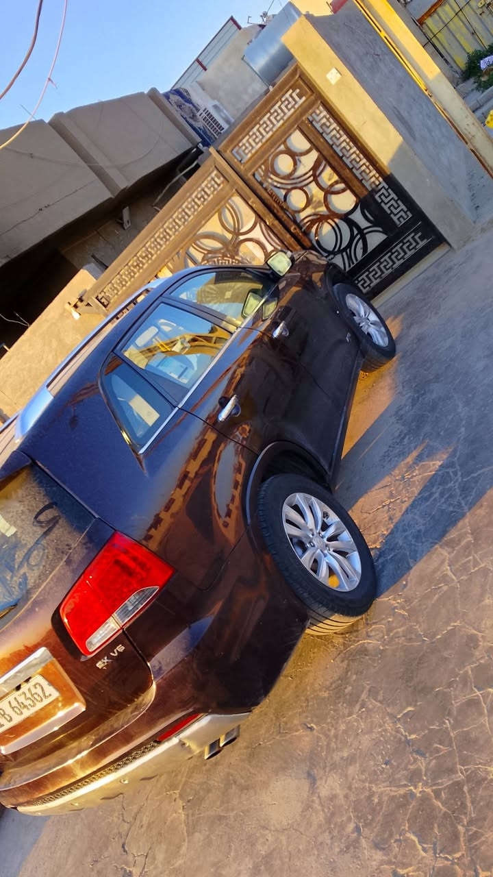 سلام عليكم من رخصت لادمن سورنتو موديل 11رقم بغداد بسمي تحويل ثاني يوم سياره فول ماصفات عده افتحه بيصمه تحكمات ستيرن شاير بل مري كامره خلفيه كشن كهربائي ثلث قطع تبريد سياره حيل حلوه بيهه 3قطع صبغ بدون دواخل سياره مال بيت سبعه راكب مكينه سته سلندر سعر 135وبيهه مجال لطيبين مكان سياره لحصوه ابو غريب   ***********
