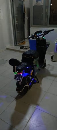 R9 • دسك يدحك • بطاريات إضافية