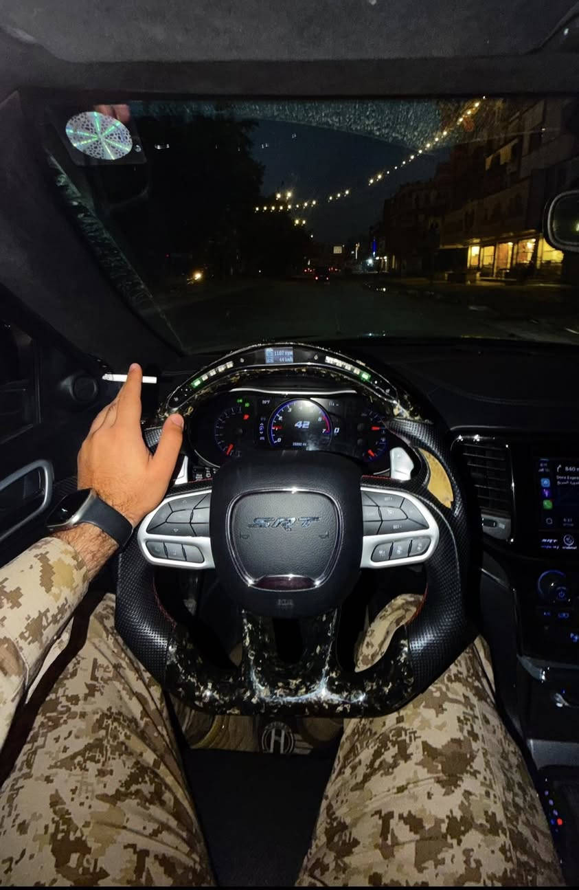 السلام عليكم
الموديل : 2020
الفئة : جيب اس ار تي Jeep / SRT/V8/ 6400 
العداد : 31.000
رقم بغداد الجديد وهزة جديده ومابيها اي نقص واحلى من الصور 
مكان السيارة :  بغداد الغدير او السيديه 
المواصفات .
*  
* رادار امامي مع مانع تصادم . 
* نظام الاسطفاف الالي (اوتوپارك) . 
* نظام تحذير الخروج عن المسار . 
* دفع رباعي 4x4 . 
* فرش المقاعد من الجلد والشاموا . 
* دشبول جلد  . 
* صفي المقاعد الأمامية كهربائية .
* ذاكرة لحفظ وضعيات الجلوس ( كرسي السائق ميموري) . 
* صفي المقاعد الأمامية مع تبريد وتدفئة . 
* صف المقاعد الخلفية مع تدفئة . 
* انظمة القيادة على حلبات السباق  (رياضي) . 
* نقطة عمياء  ( رادار جانبي) .
* ويل SRT  اكبر حجم قياس 20 انج .
* مقود  (ستيرن) السائق كهربائي . 
* تدفئة ستيرن . 
* سقف بانوراما .
* شاشه كبيرة 
* مصابيح امامية زنون . 
* المصابيح الأمامية مع LED لايت . 
*مصابيح خلفيه (بك لايت)  لد
* كشافات ضباب بروجكتر زنون . 
* سقف المقصورة مغلف بالشاموا . 
* تشغيل عن بعد .
* صندوق كهربائي .
* حساسات أمامية اصليه تظهر في الدشبول . 
* حساسات خلفية اصليه تظهر في الدشبول  .
* كاميرا خلفية اصليه دواره  .
* بخاخ ماء لتنظيف المصابيح الامامية (زراك لايت) .
* مرايا متحسسه للضوء العالي . 
* بلوتوث تلفون . 
* محدد سرعة  ( كروز سرعه ). 
*  رادار خلفي نظام بريك اوتماتيكي ( Auto Break System ) .
*ايرباكات عدد ١٢ 
*نظام صعود مرتفعات
*نظام تزحلق 
*نظام معرفة ضغط الاطارات
*نظام اقتصاد بالوقود eco
*نظام مكابح  EBD
وعليها درگة فورجد RPM
لايتات اوركال متغير ومنظومة زينون
.مفرغة وعليها برمجة مصطفى ايكل
حادث السياره قطعتين جاملغ وباب سايق ومبدلات لون ماكو اي قطرة صبغ بالسياره وسونار موجود 
السعر  :32.300$ 
.
للاستفسار الاتصال على هذا الرقم : 
*********** واتساب
