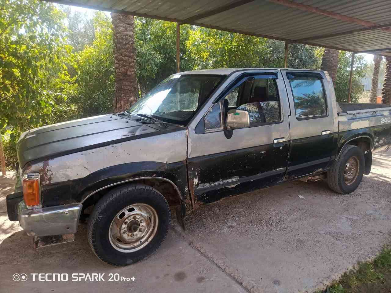 سلام عليكم سياره لبيع نيسان مديل 90 كير شاصي   مكفولات كفاله عامه كربايات كله شقال سعر 18وبيه مجال  عنوان سياره بغداد  رقم ***********
