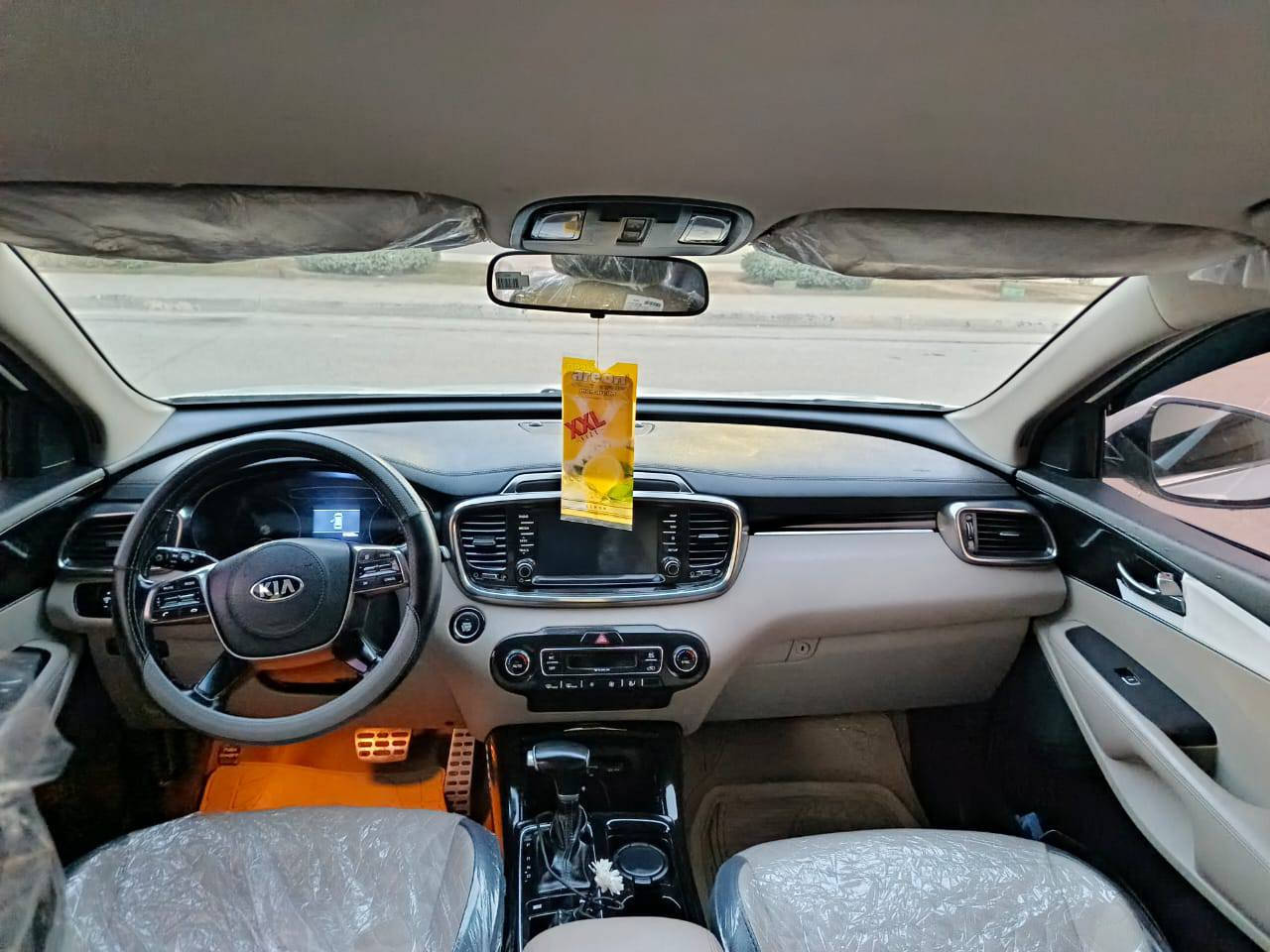 يا الله سلام عليكم سياره نوع سورنتو موديل 2020خليجي فول مواصفات عده البنرامه بصمه  شاشه كامره دبل شباج ليزر  حساسات امامي خلفي تحكم ستيرن جهتين خمسه ويل كب شاير مري مري شفط كشنات كهرباي جلد ثلاجه مانع نزلاق مثبت سرعه قياده ذاتيه تحديد مسار بصمه ابواب جنطه كهرباي منضومه كشاف زنون سستم سماعات دمام صوت مكينه حجم 6ستندر 7راكب 3قطع تبريد مكفوله من ضربه او تبدي او صبغ بيه بنيد مشخط ومرشوش كلير بصيط فقط كير مكينه حداديه تخم تاير تبريد تادفاه كفاله العنوان كربلاء السعر 243بيه مجال تحويل مباشر بسمي رقم الهاتف ***********تصال بيع فقط ماشيه 80الف فقط
