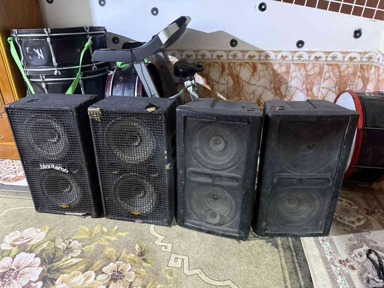 السلام عليكم. 

سماعات إيطالي أصلي العدد 2 
السعر 750 وبي مجال بسيط 

العنوان البصرة - الطوبة والنخيلة 

رقم الهاتف : ***********
