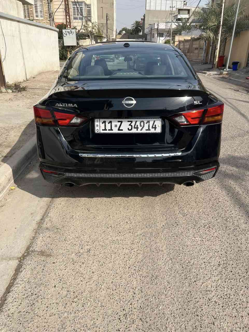 نيسان التما موديل 2023 SL فول اعلئ فئه حادثه جاملغين خلفية فقط بجم كبس بدون ايرباك ماشيه 17الف السعر 190 وبيه مجال للتواصل ***********
