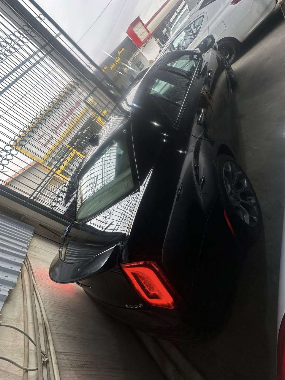 عندي اوباما موديل2015
سياره جديد جديد داخل كريمي
سياره بيها١قتعه نص
بدون دواخل  بدون ارباگ
گير محرك تبريد صدر عداديه بشرط
سياره مواصفات Сفول برده خلفي
سعره٢٠٥بيها مجال 
مكان اربيل
واتساپ***********
