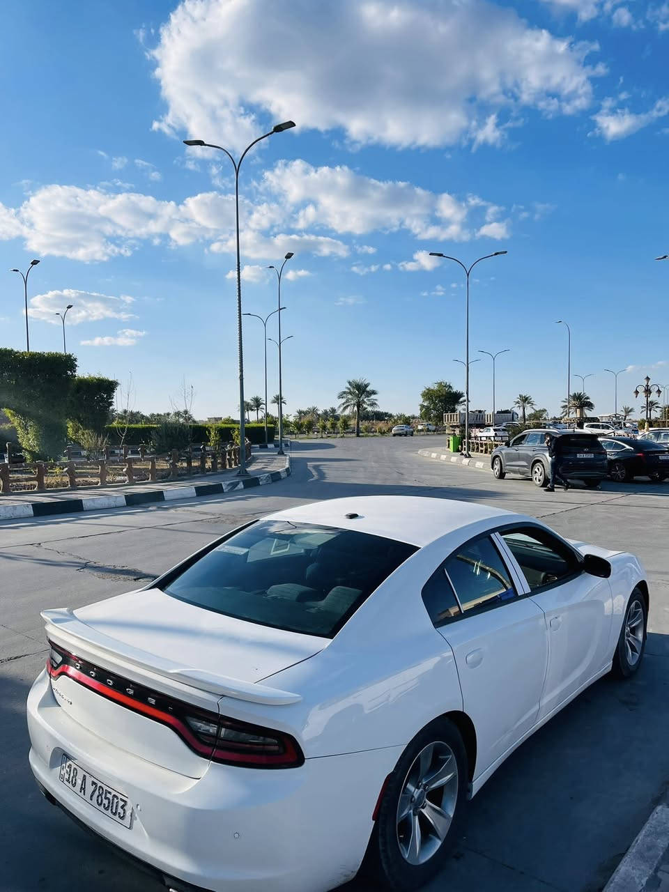 السلام عليكم
للبيع فقط 
جارجر موديل 2015 اصل 
وارد امريكي كلين السياره 
ماطاك بيها ايرباك ولا بيها ضربه ولا تبديل 

رقم بابل انكليزي باسمي 
‎ المكان الديوانيه
السعر خاص 
 للاتصال ***********
