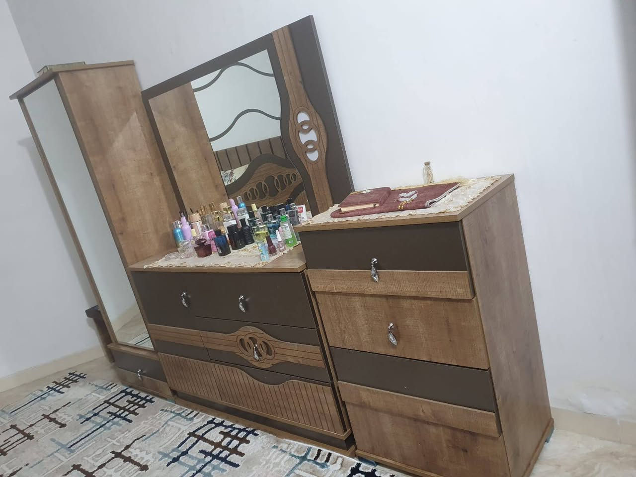 السلام عليكم
مكلفه ب النشر

اثاث بيت للبيع نظيف كلش عنوانه الجمعيه 
اسعار كلش مناسبه 

مندوبه اغراض الي عنده اغراض للبيع يرسلهم خاص ابيعهم اله بعموله مناسبه


**إذا كنت صاحب هذا الإعلان وتريد حذفه لأي سبب، رجاءا أرسل رسالة إلى الدعم الفني**