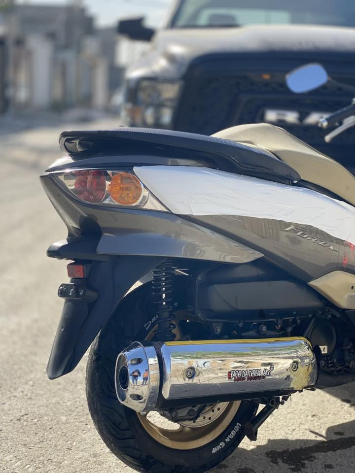 فورزا صفر ١٠ سرائيلي
مواصفات_ABS_تدفئه يدات_مسجل 

مكينه خير من الله لا تنقيص للتبخير ولا مفتوحه 

السعر ١٦٠٠ وبيها مجال بسيط 

العنوان ديالى بعقوبه 

***********
