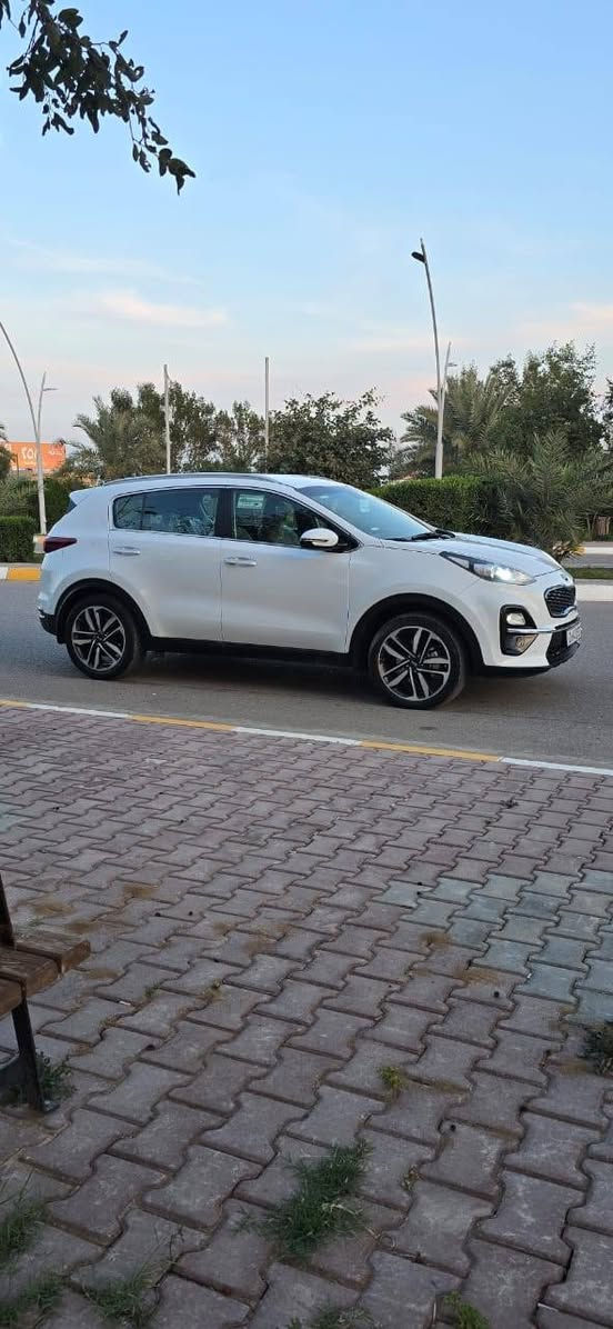 السلام عليكم للبيع بسعر 172 كيا سبورتج 2019 خليجي مكفوله كفاله عامه عده الواشر مال مكينه بدلته بيدي شرط مكينه وكير بدون عيوب ثبريد ثلج صدر امامي خلفي جديد بسمي شرط التحويل السياره حيل جديده العنوان تكريت
***********
