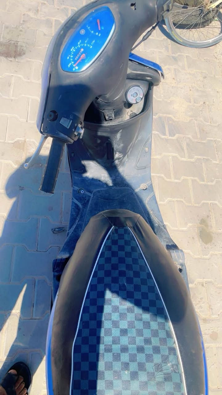 سلام عليكم
ماكس للبيع شغاله سلف وهندر كهربائيات كلها شغاله محركها 55 شلعه فول كفراتها كامله مابيها كسر تايرات جدد السعر 300 وبيها مجال بسيط للشراي 

***********
