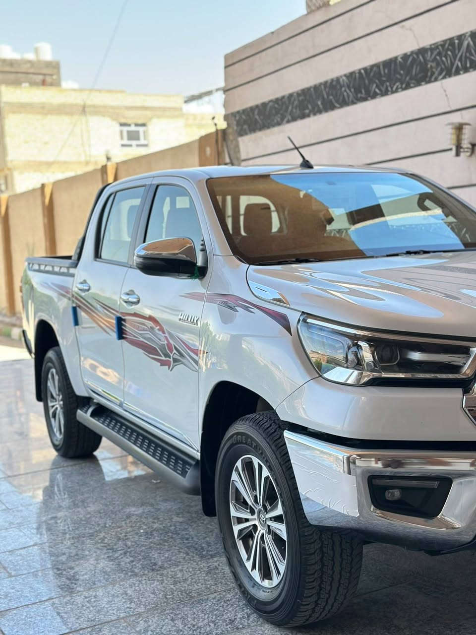 سلام عليكم
تويوتا هايلوكس 2024 سعودي  فوريول 
مكفوله كفاله عامه ما عده باب  صدر دبل كود 
سياره اخت زير
ماشيه 40 الف 
مدوشمه ارضيه وكشنات
رقم بابل انكليزي 
محرك حجم 2.7 لتر 4 اسطوانات فورويل
 بصمات 2 
درع امامي 
حساسات خلفية
دواسة جانبية
بصمة ابواب
 مقود بتحكمات
مثبت سرعة
ناقل حركة اوتوماتيك 
انظمة قيادة
مانع انزلاق
مقاعد مخمل
عداد ليزر
شاشة كبيرة 
كاميرا خلفية
تبريد خلفي 
مكان كربلاء
للستفسار
***********
