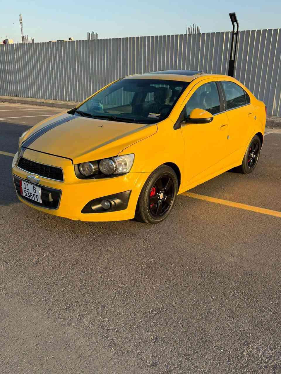 السلام عليكم (شوفرليت)سونك وارد امريكي(2014) محرك (1800) المرغوب كير اوتماتيك رقم نكليزي تحويل ثاني يوم رقم جديد وهزه جديده ومصفره بحث وهيئه وغرمات  السياره كير ومحرك  وكهرباء خير من الله بدون نقص  صدر امامي خلفي جديد تخم تاير جديد باتري جديد شاشه بلاديه تحكمات ستيرن السياره بوجك الشارع سعرها (67)وبيها مجال بسيط التصال (***********)
(***********) مكاني بغداد البصرة, العراق
