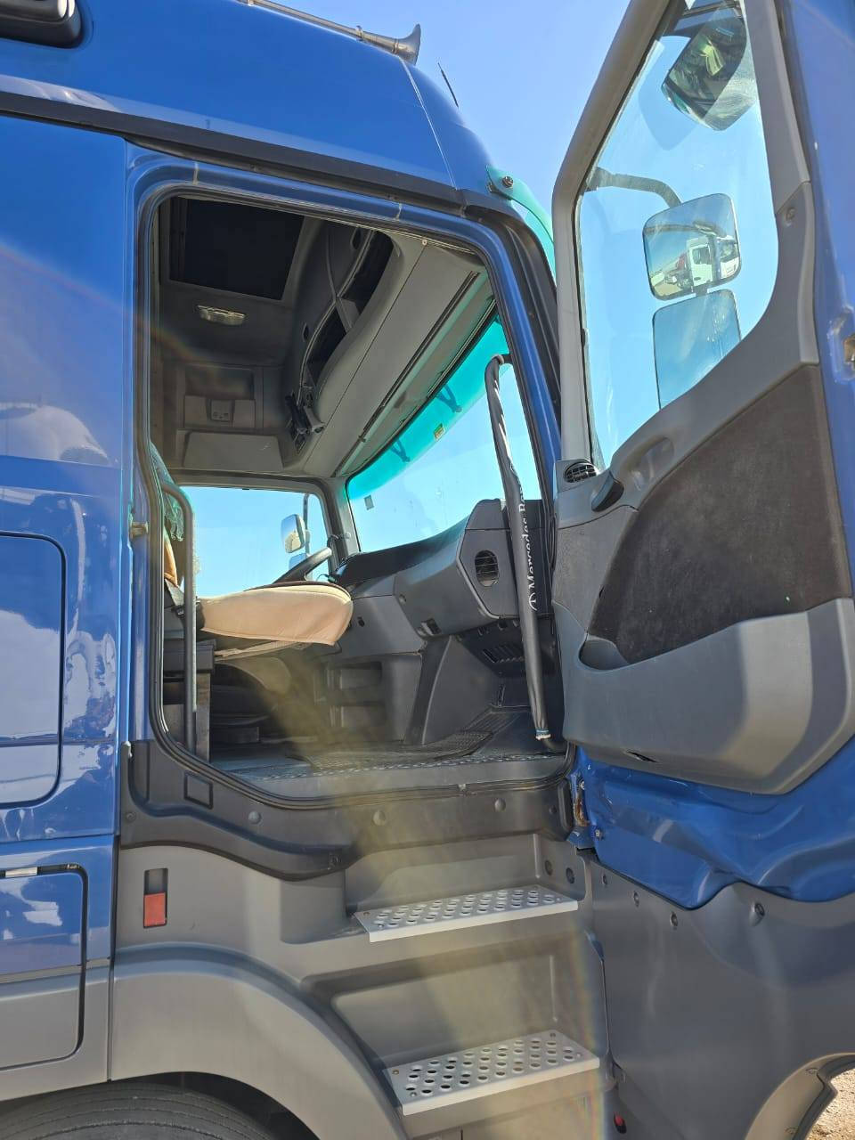 للبيع موديل 2006 رقم انبار سياره شغاله تكيال او جي بي اس تبريد روتايدر سياره مكفوله  سحال سبرنك مكان السيارة الانبار الرمادي رقم ***********
***********
