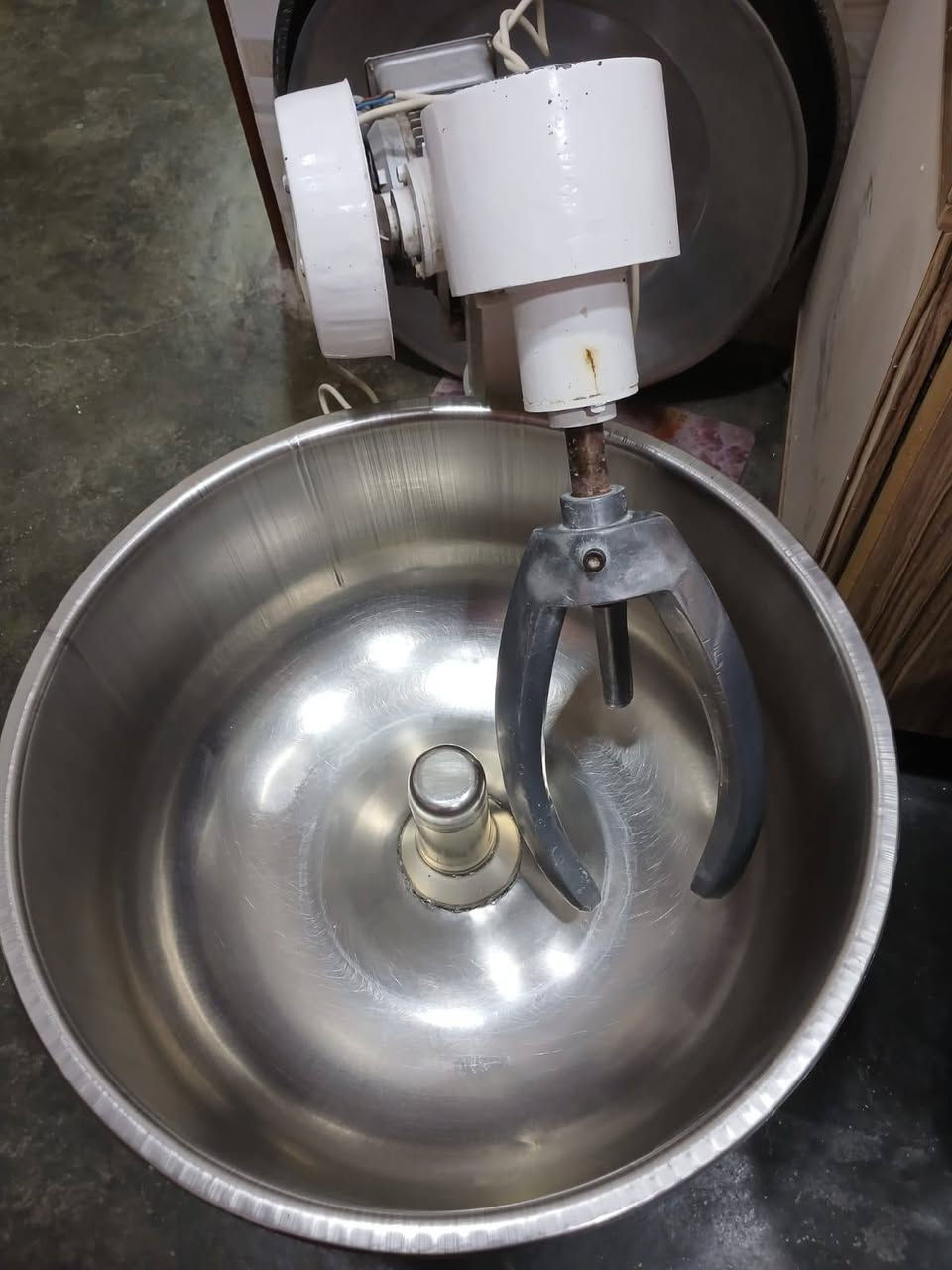 السلام عليكم ورحمة الله وبركاتة
يوجد فرن لحم بعجين +اربع مكائن لحم بعجين+3قطع ميز +مكينه كص لفات كص


**إذا كنت صاحب هذا الإعلان وتريد حذفه لأي سبب، رجاءا أرسل رسالة إلى الدعم الفني**