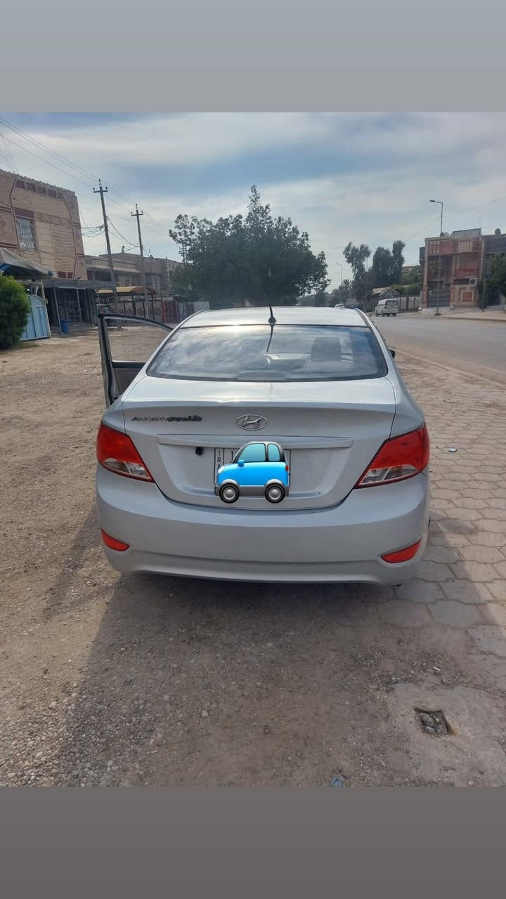 السلام عليكم سياره اسكنت خليجي  لون سلفر موديل 2016  سياره كامله تحويل نفس يوم السعر 85 $ وبيه مجال سياره جاهزه تخم تايرات شاشه دواخل نظيفه عنوان بغداد 
***********
