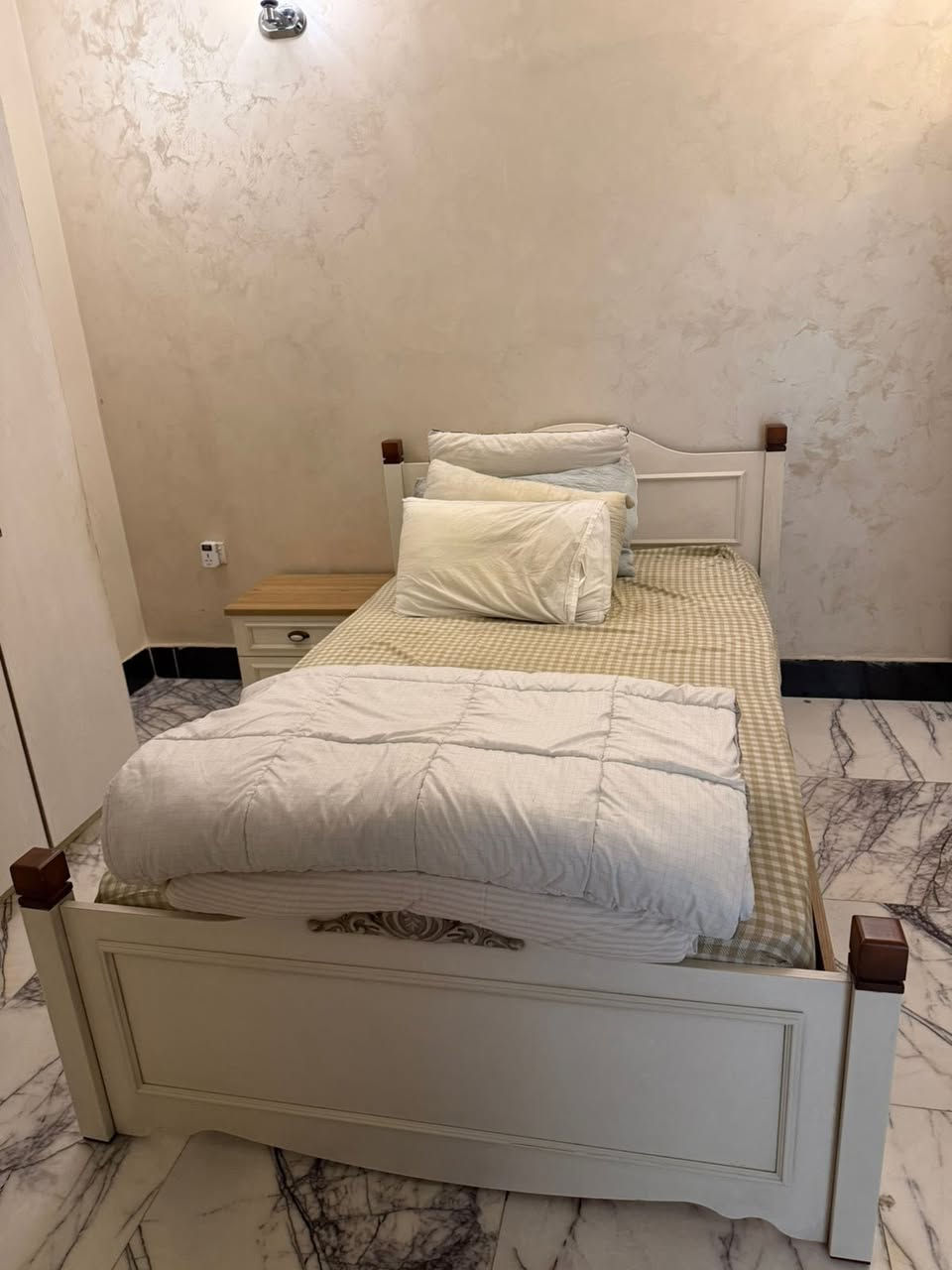 بيع غرفه نوم نفر اخت الجديده مثل مدشوفون بتصوير ٦قطع وتكمه سعرها  المكان العرصاات
٧٥٠


**إذا كنت صاحب هذا الإعلان وتريد حذفه لأي سبب، رجاءا أرسل رسالة إلى الدعم الفني**