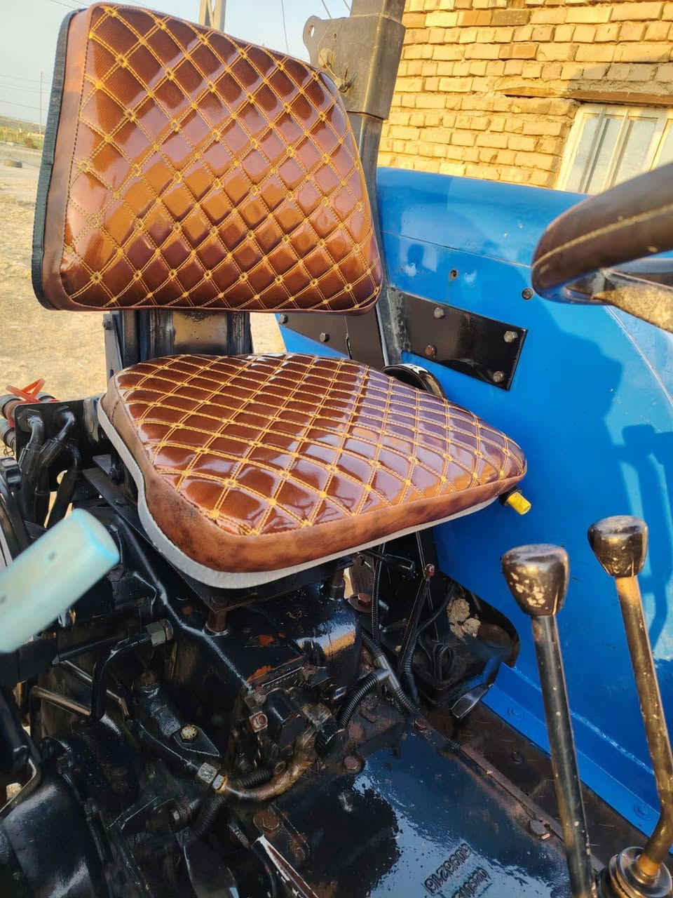 14 ذي قار  وكلاء
مكفوله كفاله عامه 
تخم تاير خلفي 
محرك مبدل رنكات جديد 
‏‪***********‬‏
***********
