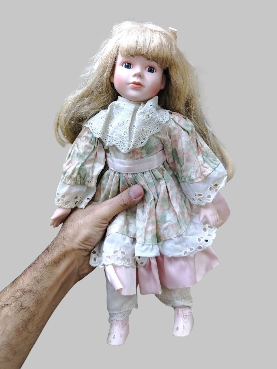 متوفر ✅
مجموعة مميزة من لعابات البورسلين 😍
المجموعة تتكون من (7) قطع 😉 
حجم القطع واضح في الصورة 😌 
للحجز يرجى المراسلة على الخاص ☎️ 
يتوفر توصيل لكل محافظات العراق 🚗


**إذا كنت صاحب هذا الإعلان وتريد حذفه لأي سبب، رجاءا أرسل رسالة إلى الدعم الفني**