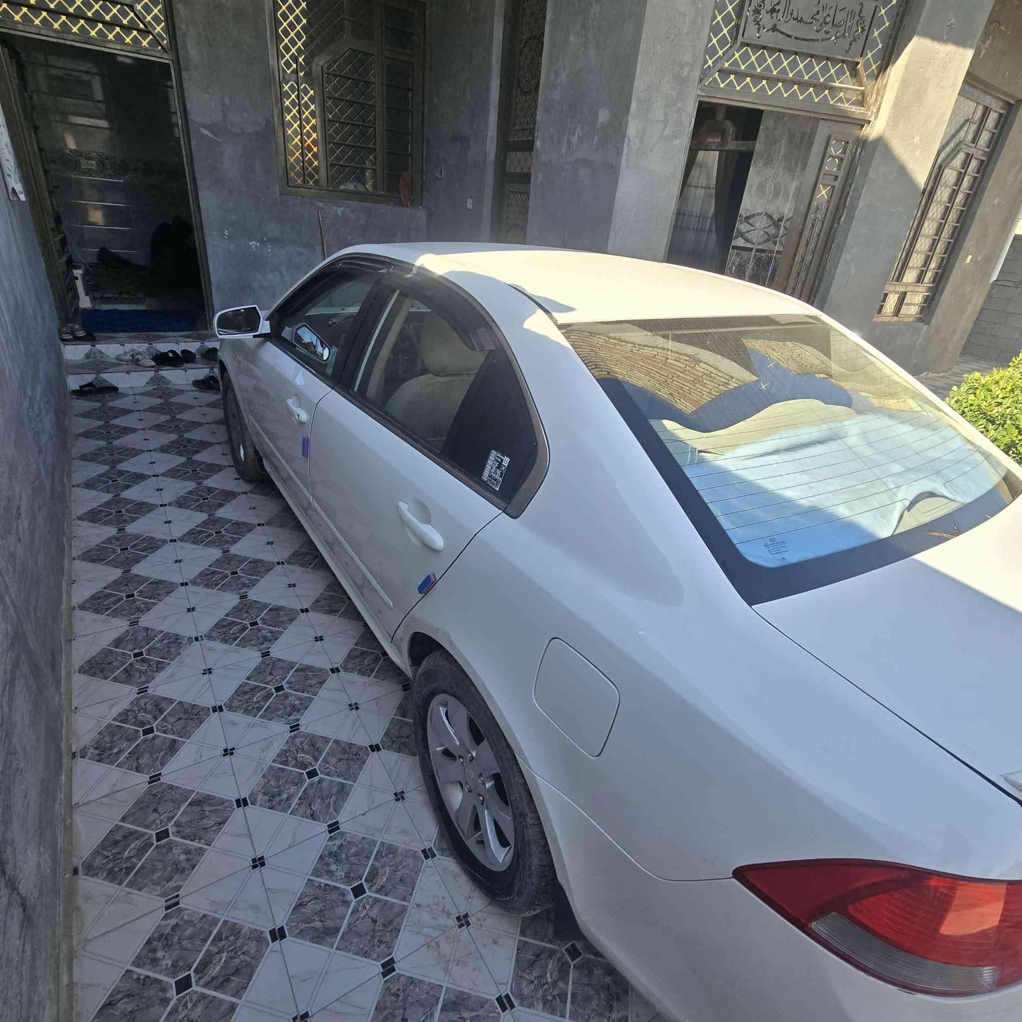 اوبتما 2009  رقم بغداد مكفوله من كلشي سنويه جديده بسامينه ***********
