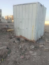 كشك لبيع100وبيه مجال 2X2 07716809817