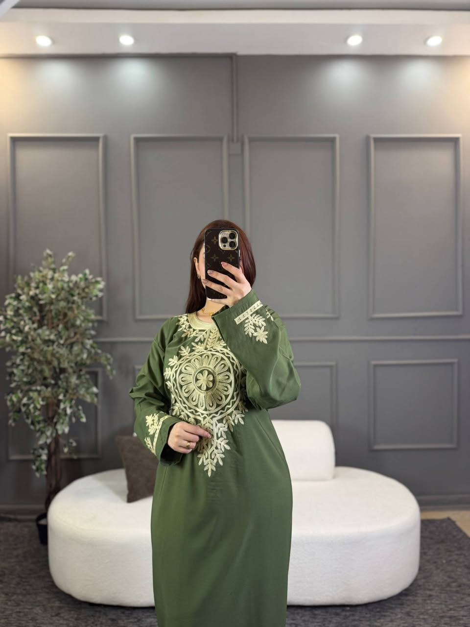 اللهم صل وسلم على نبينا محمد وآل محمد 
بضاعه باجر توصلني بعون الله موديلات والوان تجنن حرفياً خلي  كشختج بالعيد ويانا احلى 
دشداشة نسائي 
خامة كشمير صناعة مصري تطريز  شرط الفحص 

   قياس 1 و 2 يلبس من 55 كيلو الى 100 كيلو 
للحجز رقم وعنوان وصوره الموديل تتضمن القياس واللون والتصميم 
السعر 18 الف بس


**إذا كنت صاحب هذا الإعلان وتريد حذفه لأي سبب، رجاءا أرسل رسالة إلى الدعم الفني**