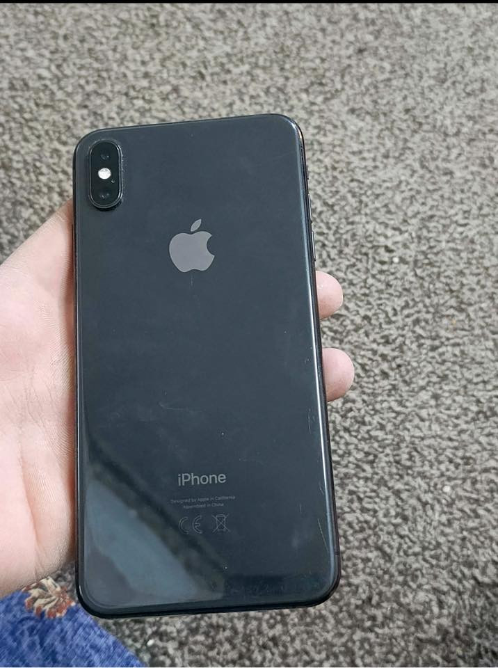 السلام عليكم متاح ايفون اكس ماكس ذاكرة 64 بطاريه 75 بلاديه فقط فيس ايدي متوقف للمراوس بايفون 11 عادي او برو راس برأس حتى اذا مبدل وبطارية مكاني موصل ايسر /متواجد واتساب /***********
