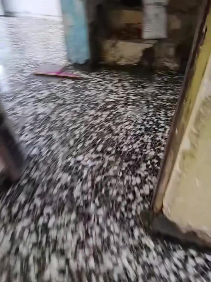السلام عليكم ورحمة الله وبركاته اخوي انا  مصري خلفه سيراميك وبرسلين ومرمر وبايات ومقرنص ومعي لبخ سقك وخش ووجهيات  ومعي كادر تفليش وكادر عزل والحمد الله خبرتي في المجال ٢٥ سنه واسعار في متناول خابرني وتدلل الجميع{***********} شغل بشرط درجه اولى

