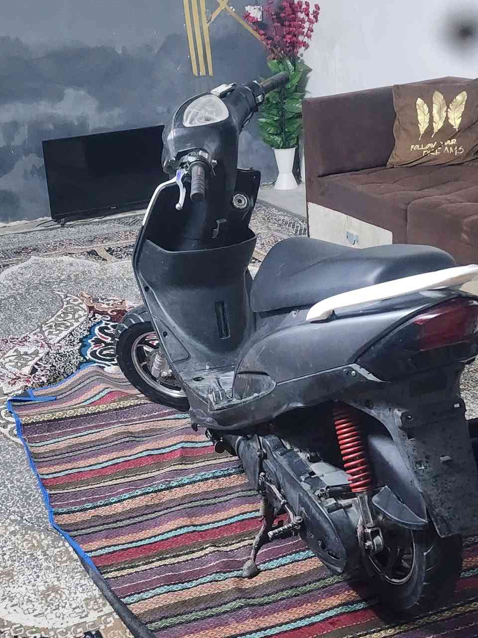 سلام عليكم ماكس مال لعب بيها تزويد حلو مرتبه دراجه ابيع كوم حديد ناريه مابيها مكينه مكفوله ب ٣٥٠ بيها مجال بكان قرب بسمايه ***********
