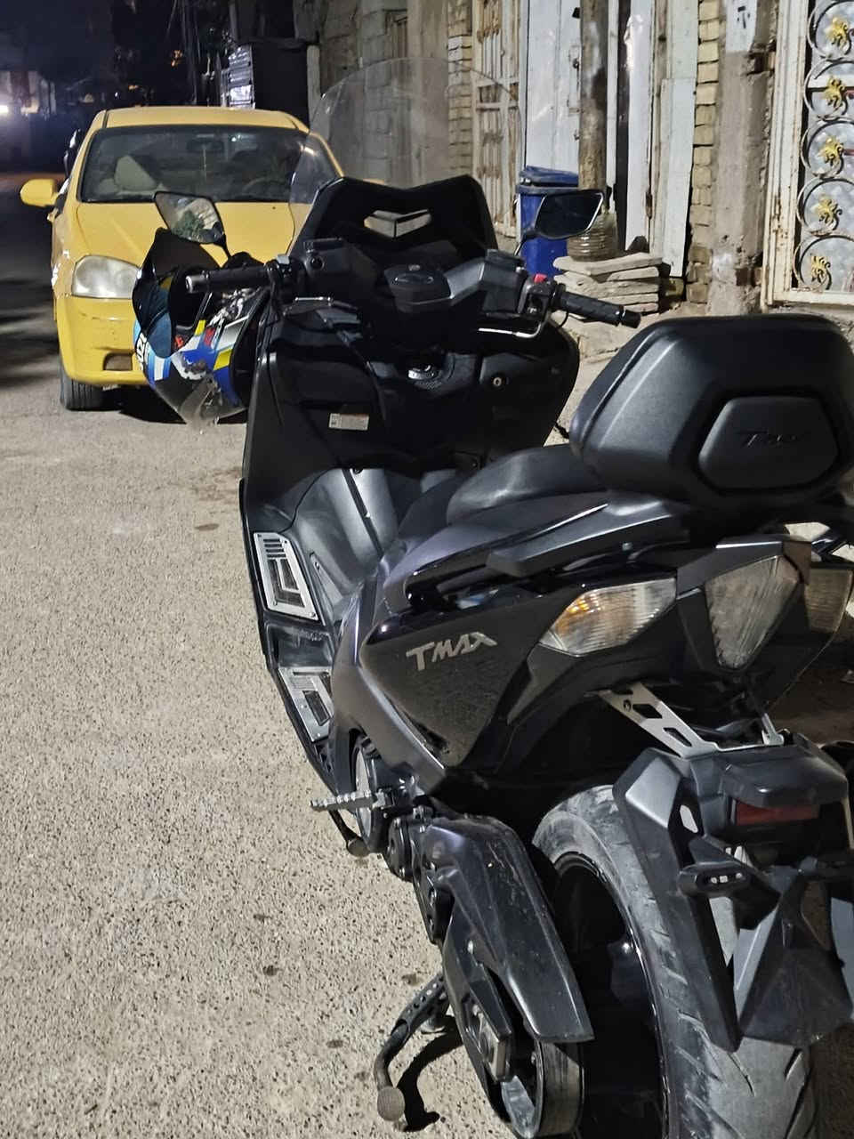 سلام عليكم
البيع تي ماكس 14
نازله من كلشي وكلاشي 
عليه صالنصه رياضي اصليه 
ماشي ٥٢
سعر ٤٦وبيه مجال 
كفاله عامه 
مكاني بغداد العبيدي 
رقمي ***********
