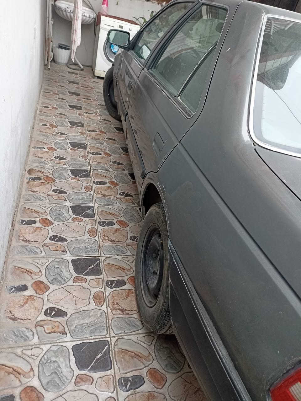 بيجو 403 موديل 1993رقم كركوك السنويه منتهي صبغ عام السعر 35بي مجال مكاني كركوك رقم موبايل ***********
