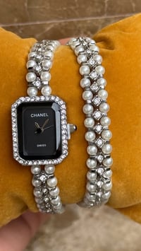 ساعة يد • للبيع