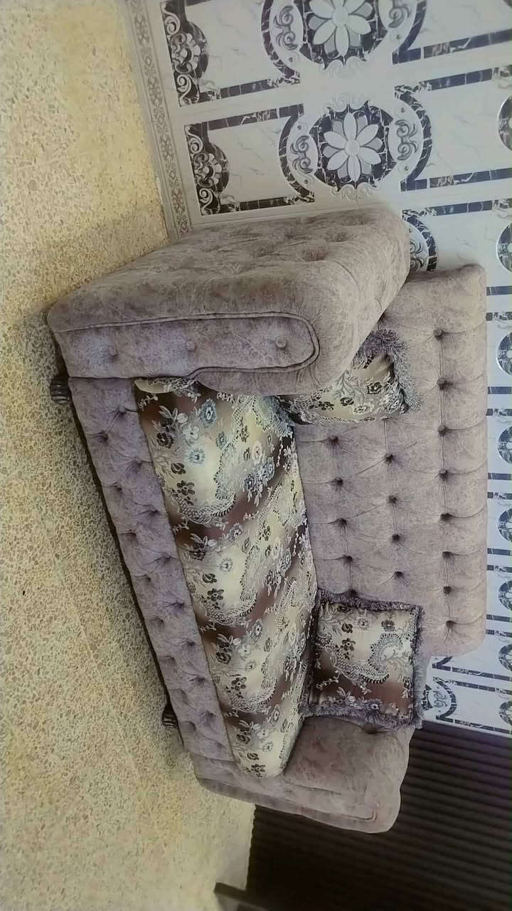 ديوان 9امتر للبيع السعر 750 وبي مجال


**إذا كنت صاحب هذا الإعلان وتريد حذفه لأي سبب، رجاءا أرسل رسالة إلى الدعم الفني**