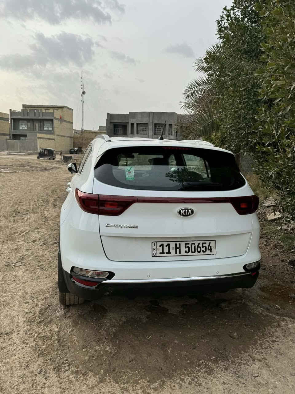 سلام عليكم سبورتج موديل 2021 خليجي رقم بغداد تحويل ثاني يوم بيها بارد موضح بالصوره سياره ماشيه ٧٢ الف احلى من الصوره عارضها 195 وبيها مجال بسيط مكاني بغداد ***********
