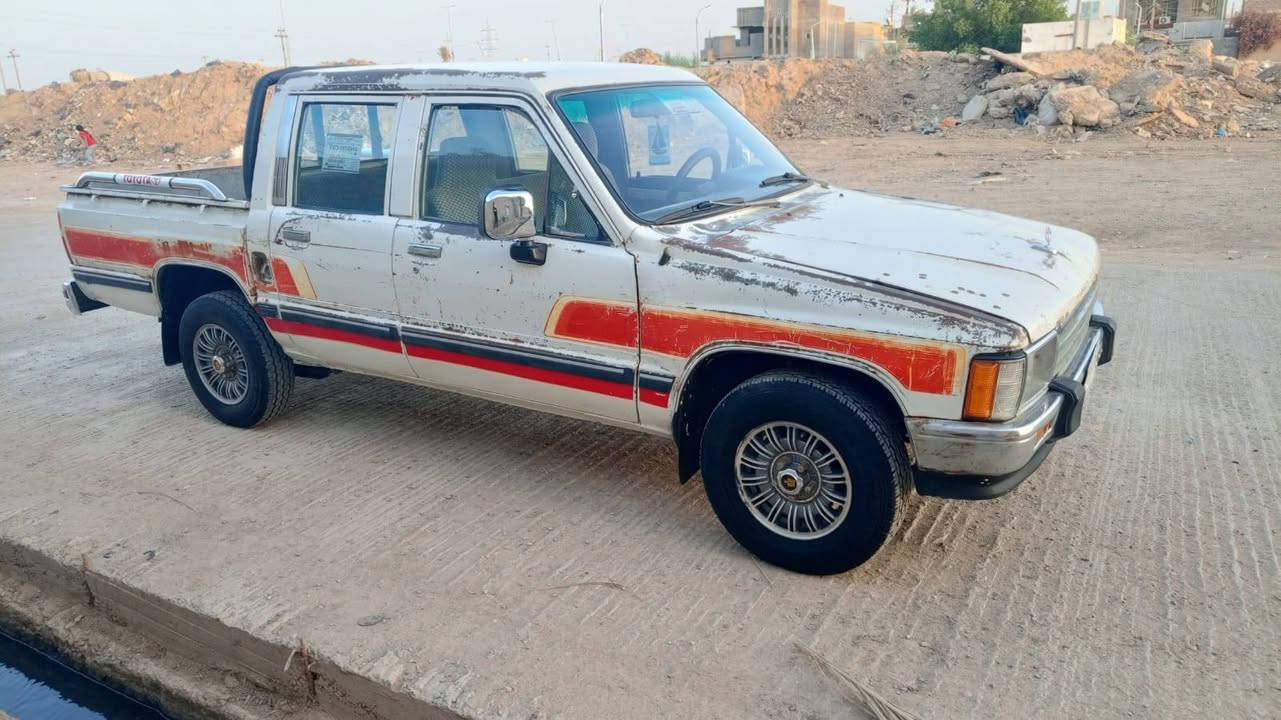 سلام عليكم البيع بيكم مديل 88 سيارة جديدة رقم مميز سيارة جاهز محرك كير شاصي كهربائية حدداده دوشمه مدوره ثاني يوم السعر 43مكان الناصريه قضاء الرفاعي ***********
