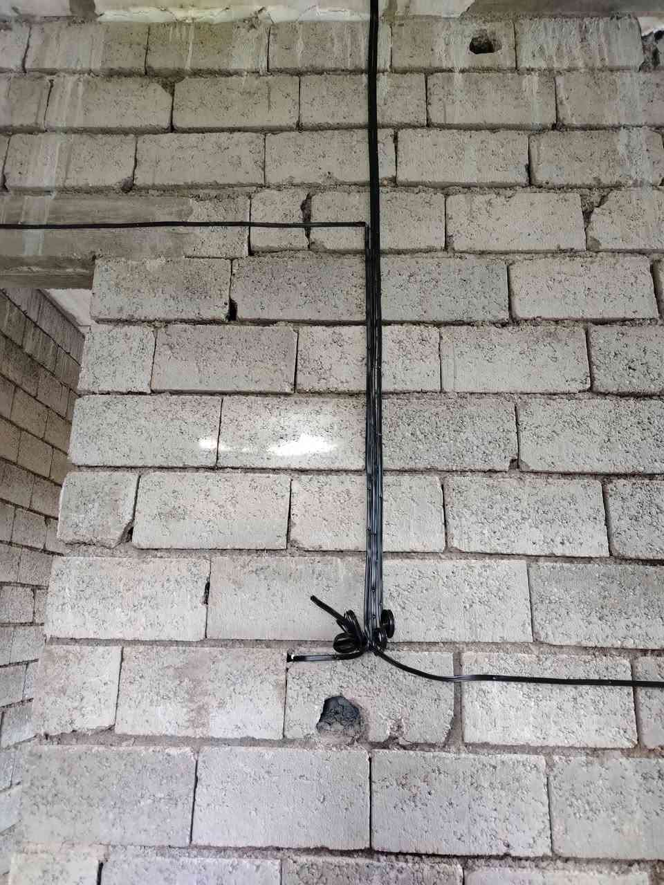 سلام عليكم. تأسيس كهرباء وربط. مفاتيح كهرباء. ربط  كامرات. تصليح بورد ربط كونتاكتر. ***********
