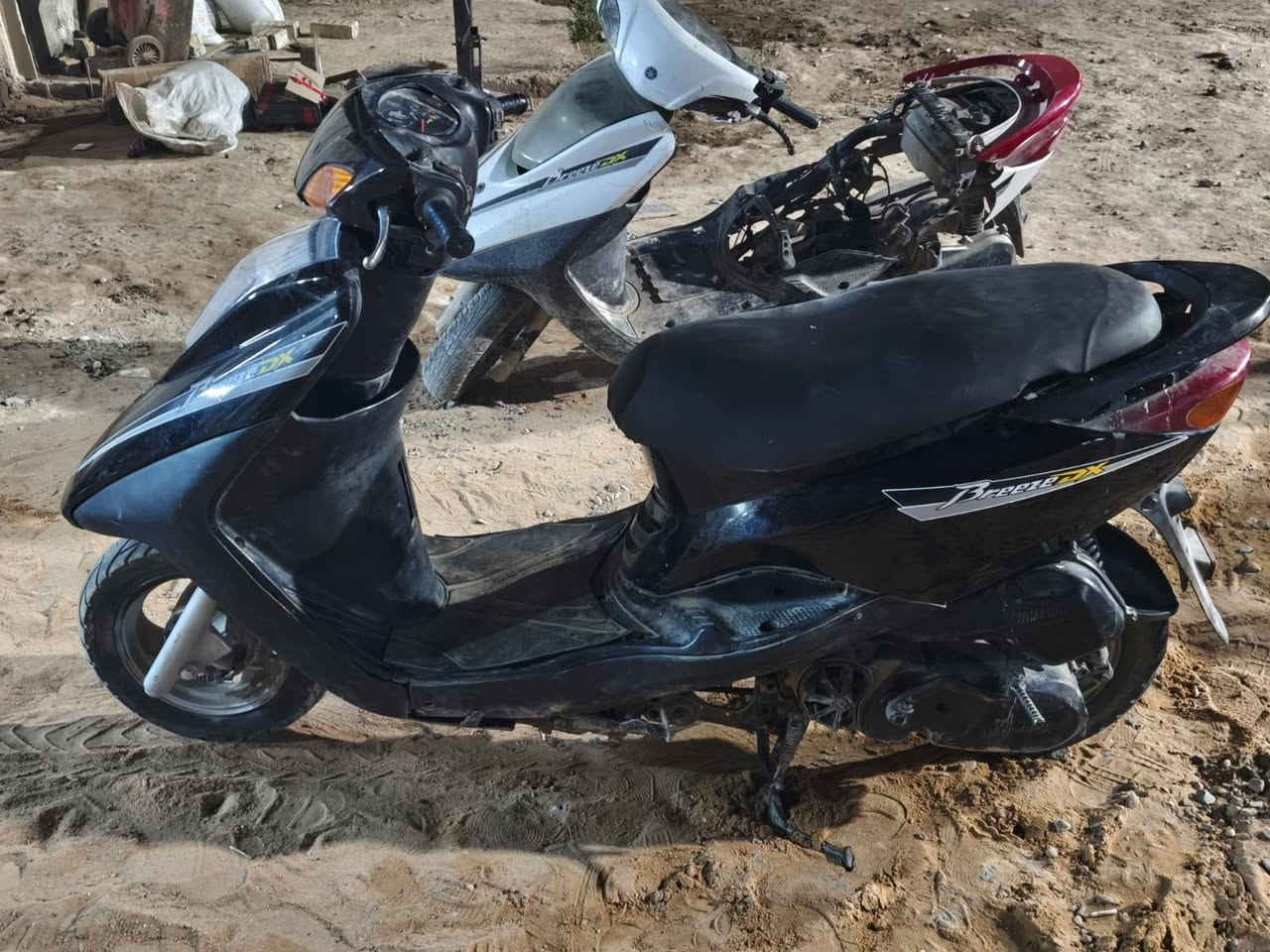 دراجة بيريز البيع دراجة نضيفة نقص ملف و جبنة دراج مكينة نضيفة رقم راعيهة *********** سعر 250 و بيهة مجال شي قليل
