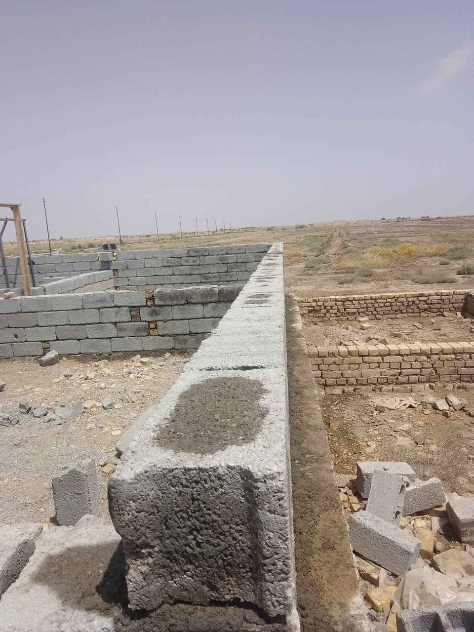 سلام عليكم اسطه بناء متفرغ حاليا واتساب  ***********
