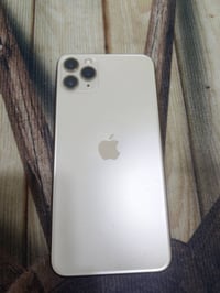 ايفون 11 برو ماكس • ٢٥٦ • بطاريه ٨١٪