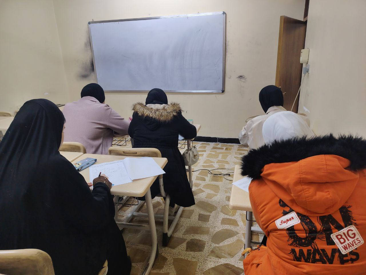 ♦️اداء امتحان نصف السنة لمادة الفيزياء
    طالبات الإستاذ (شامل خالد )سادس إعدادي 

📍 الموقع:
الموصل – الجانب الأيمن – حي 17 تموز – سايدين الاقتصاديين 

📞 للاستفسار والتسجيل:
***********
