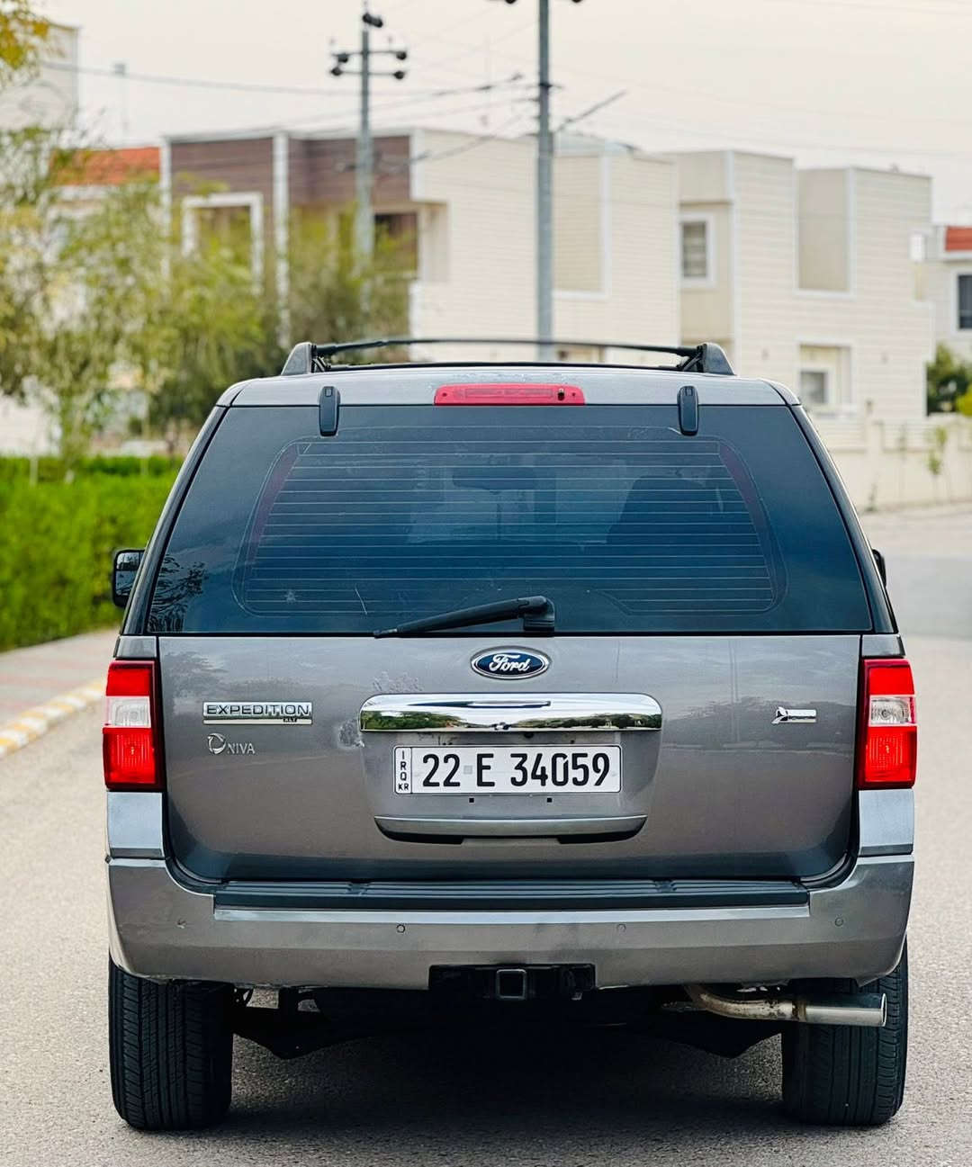 السَلٱمٌ عـَلـْيگمّ  
#السعر 139 $ ورقه
للاتصال ***********
للبيع فقط فورد اكسبديشن موديل 2012 خليجي شركة نيڤا 
فول مواصفات 
كفاله عامه من كلشي سونار مرفقه
محرك 8 سلندر 
ماشيه 120 الف كيلو 
سقف اسلايت ( الفتحه )
كشنات كهرباء
داخل بيجي 
7 راكب 
لايتات زنون عالي ناصي 
حساس خلفي 
 تحكم استيرن
تبريد شغال 
تدفئه شغال
شاشه
كامره
وثبيت سرعه 
كير محرك جديد بشرط
صدر امامي خلفي جديد
‏كهربائيات—كله شغال -
شرط سياره جاهزه 
رقم اربيل جديد
سنويه لحد 2030
هزة جديد 
شرط تحويل او وكاله و غرامه 
تحويل مباشر 
عنوان ديالي خانقين ✅
